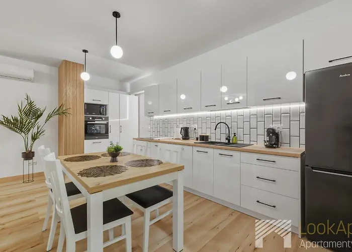 Pogonowskiego Deluxe By Lookap Διαμέρισμα Λοτζ